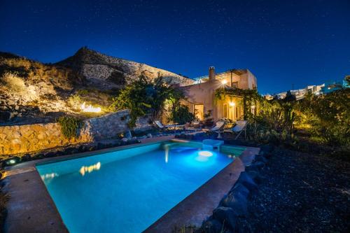 AURORA VILLA by K&K - Mylopotas