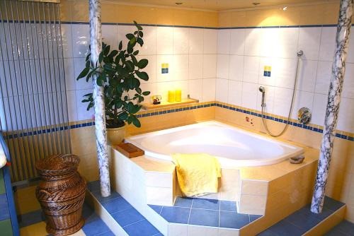 Fürdőszoba, Urlaub in Crottendorf für bis zu 8 Personen (Urlaub in Crottendorf fur bis zu 8 Personen) in Crottendorf