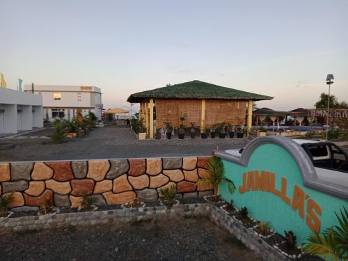 Jamilla's Private Pool Resort in Pinamalayan