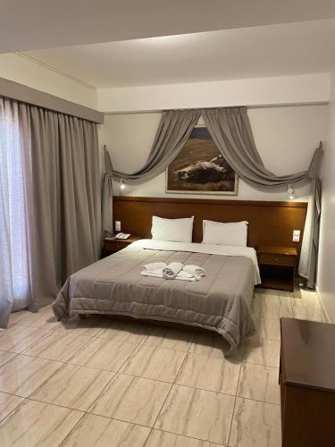 Aristotelis - main image