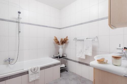 VISIONAPARTMENTS Marc-Aurel-Strasse - contactless check-in - image 28