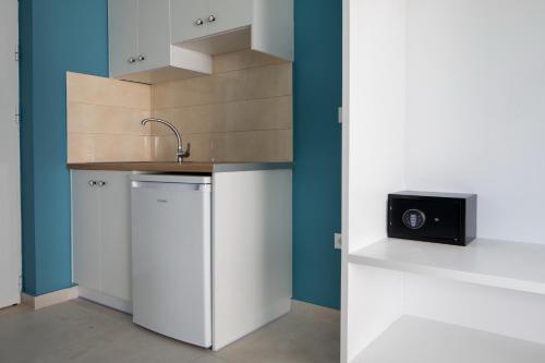 Evi Boutique Rooms - Thalassini 4