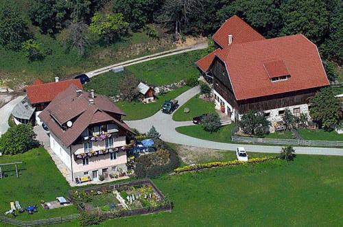 Ferienwohnung am Oberrainerhof, Pension in Arriach