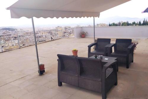 Athens PANORAMIC VIEW..Room apartment.Huge Balcony