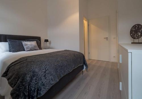 EXECUTIVE DOUBLE ROOM WITH EN-SUITE CITY CENTRE IN Guest House R1