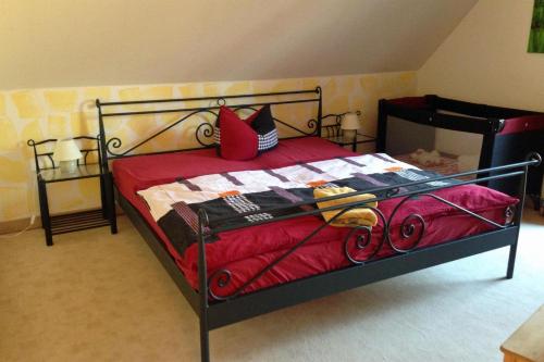 Two-Bedroom Apartment with Shower 