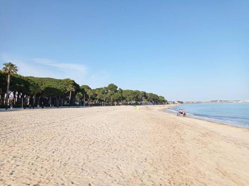 Apart. familiar en urbanización Reus Mediterrani Apart. familiar en urbanización Reus Mediterrani