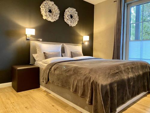 Two-Bedroom Apartment (2-3 Adults) image 4