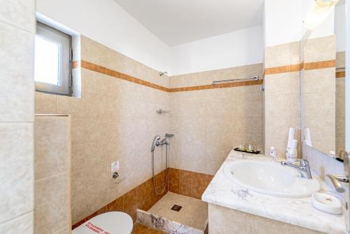 Master Suite with Sea View image 1