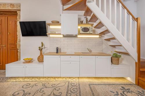 Sala Historical Luxury Suites 5