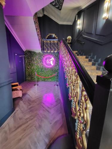 357763741 62 Castle Street Hotel