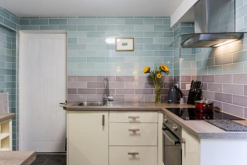 Picture of Truro Apartment In A Stunning Quiet Location