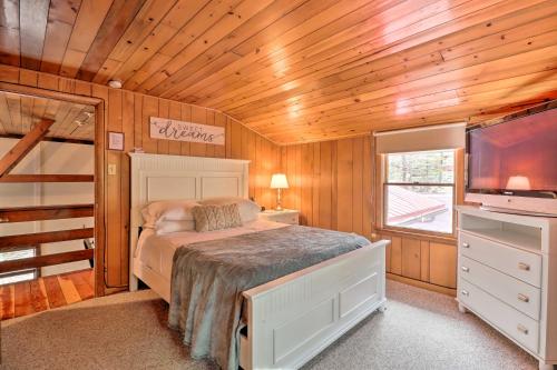 Pocono Mtns Home with Game Room Deck and Grill! - image 12