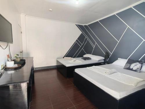 2 double beds