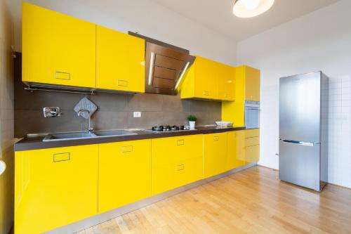 4 Star Family & Friends Apt - image 3