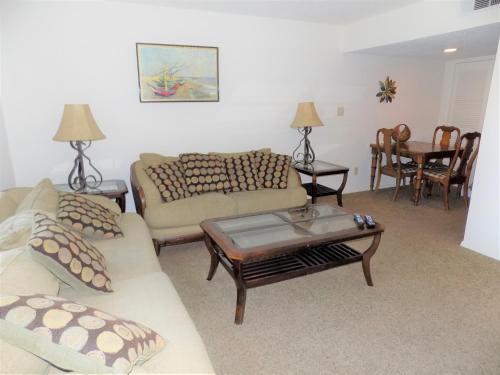 Sweet Retreat - image 12