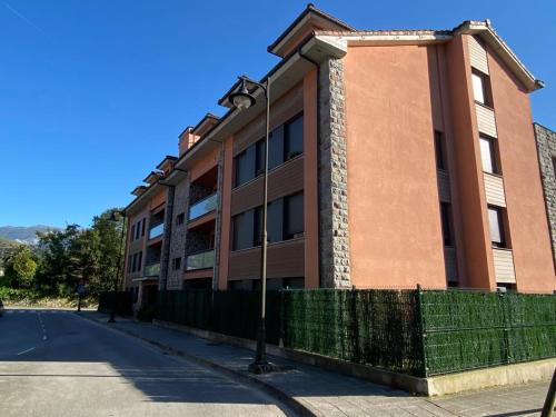 Arbidel, apartamento con piscina en Llanes