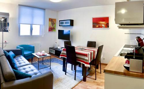 Appartement*** T2 + cabine pour 4 personnes - Location saisonnière - Cauterets