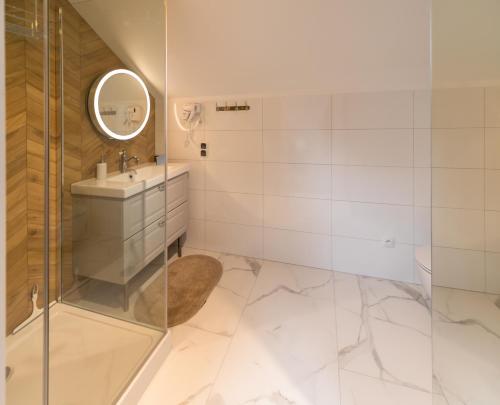 Apartamenty dla rodzin z sauną bawialnią i widokiem na Skrzyczne - Dream Apart Marron - image 4