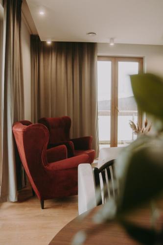 2 bedrooms, 4 beds