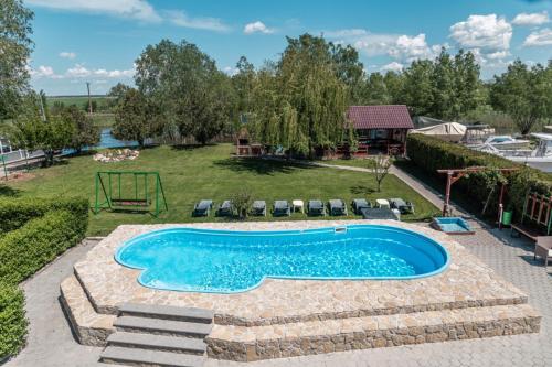 Pensiunea Califar in 多瑙瓦圖爾德喬斯