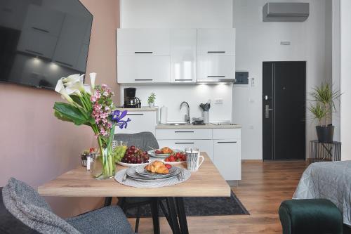 Emi Luxury Apartments 3