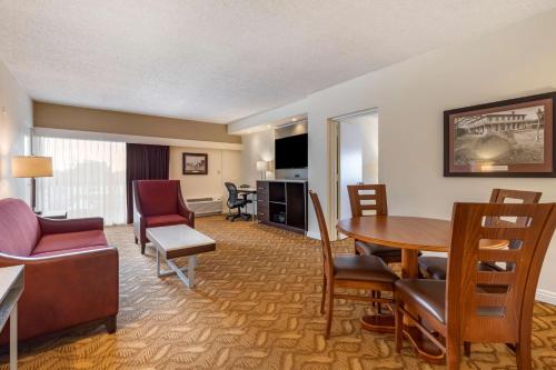 Best Western Plus Thousand Oaks Inn