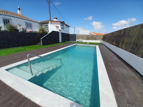 Maria's House in Corte do Gago with shared Pool gîte à louer Beliche de Baixo