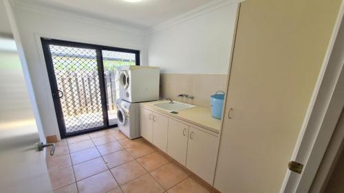Three-Bedroom House image 4