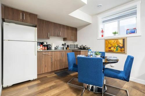 The PLUSH Suite - Airdrie