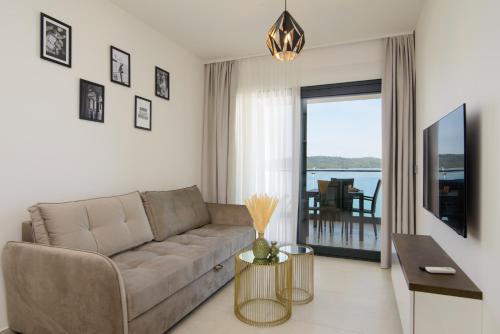 Ero on the beach, Trogir (fotografie 9)