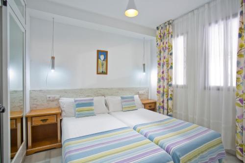 Two-Bedroom Apartment (1-6 adults) image 4
