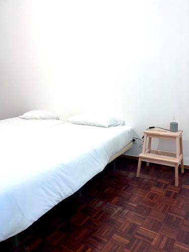 Flores Terrace Apartment - image 9