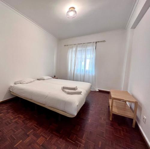 Flores Terrace Apartment - image 8
