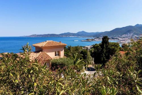 Grifeu 6 Apartamento luminoso con terraza y vistas in Llansa