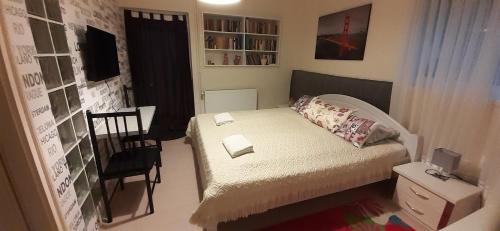 Family Apartment (4 Adults + 2 Children) image 2