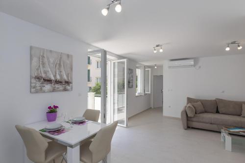 Apartments Radulovic - image 10