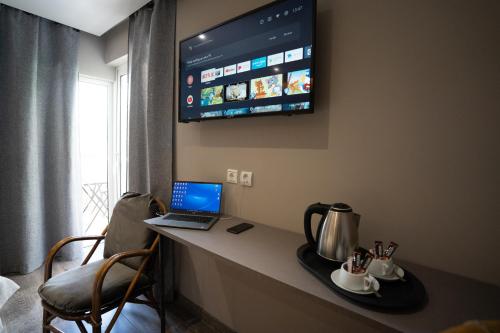 Parthenis Riviera Hotel in Athen