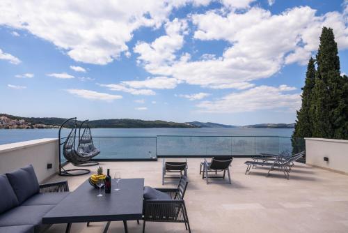 Ero on the beach, Trogir (fotografie 5)