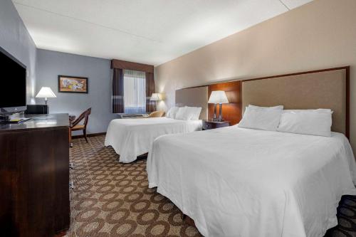 Econo Lodge Lafayette near University - image 5