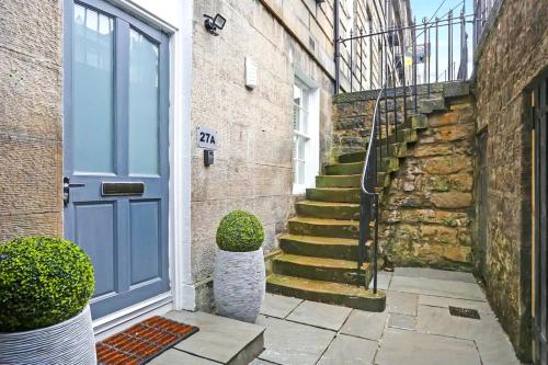 Picture of Modern 3 Bedroom Apartment, West End