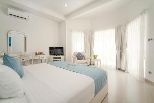 Oasis Pool Villa 3 Bedroom