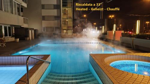 Swimming pool, Hotel Ascot & Spa in Rimini