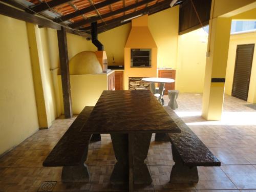 บริการและสิ่งอำนวยความสะดวก, Regina del mare apartamento de 02 dormitorios para até 06 pessoas a 50 mts da praia (Regina del mare apartamento de 02 dormitorios para ate 06 pessoas a 50 mts da praia) in กาโชเอย์รา โด บอม เชซุส