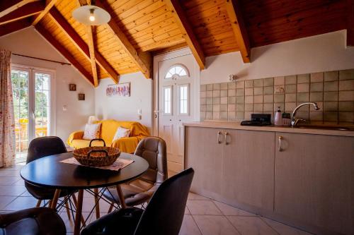 Porto Gerakas Villas