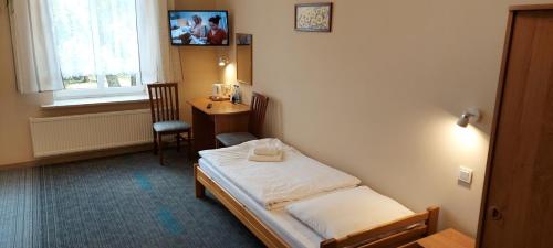 2 twin beds