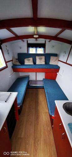 . Gypsy hut
