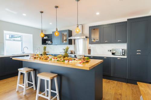 Nether Newton - Sleeps 12, Hottub, Sauna, Private Garden in Н'ювмілнс