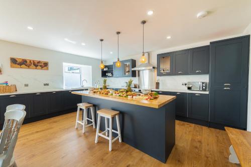 Nether Newton - Sleeps 12, Hottub, Sauna, Private Garden in Н'ювмілнс