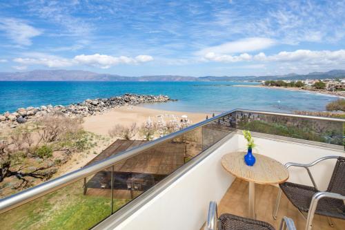 Elena Beach Hotel - image 2